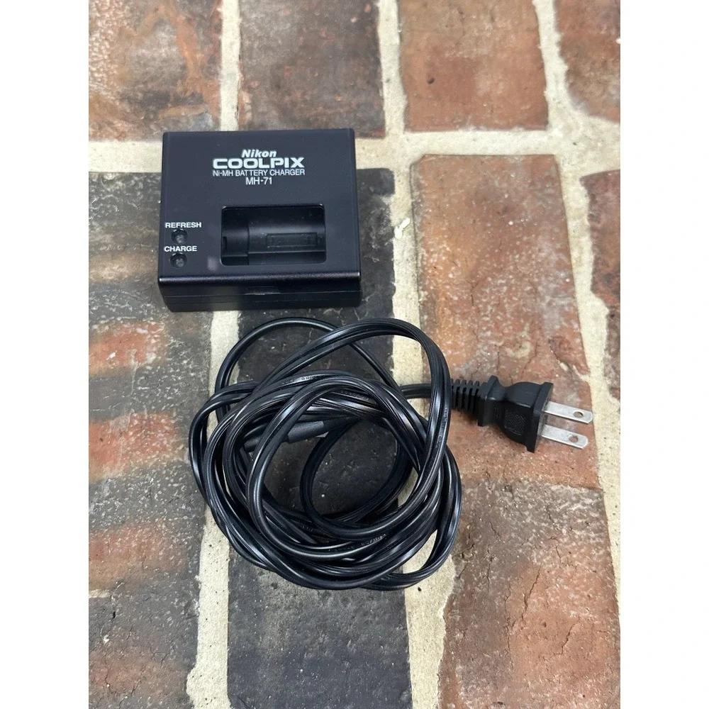 Nikon Coolpix MH-71 Battery Charger Original OEM Quick Charge and Refresh Cycle